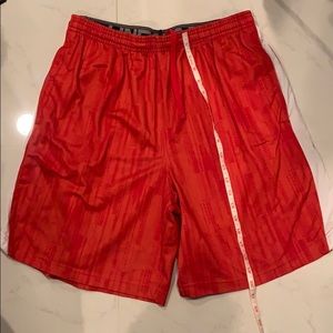 Under armour short with pockets